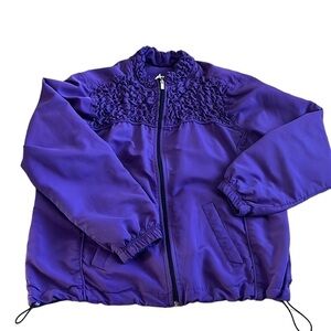 Athletech women’s purple zip up windbreaker jacket Size Large